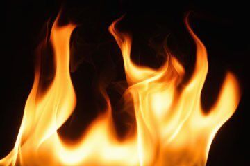 Crews respond to commercial fire in downtown Chattanooga